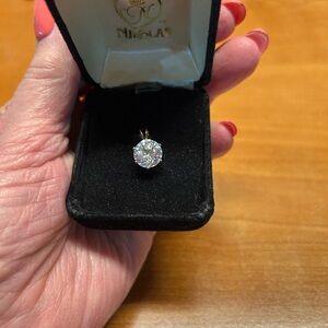 Gold Cubic Zirconia Centerpiece